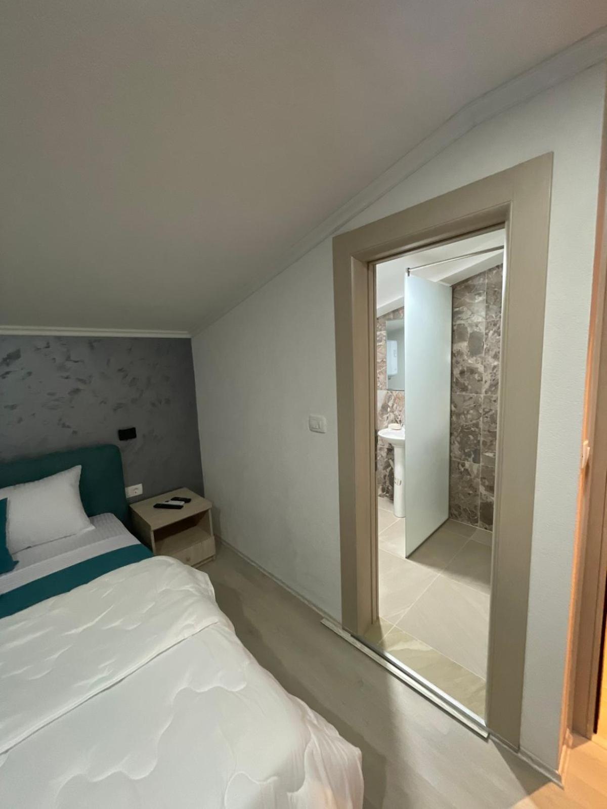 Apartments Zejak Mitrovici  ภายนอก รูปภาพ