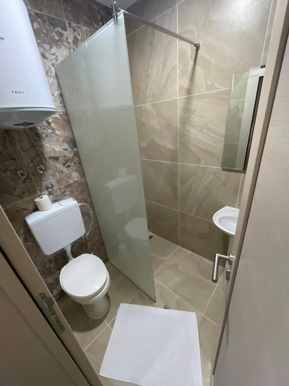 Apartments Zejak Mitrovici  ภายนอก รูปภาพ