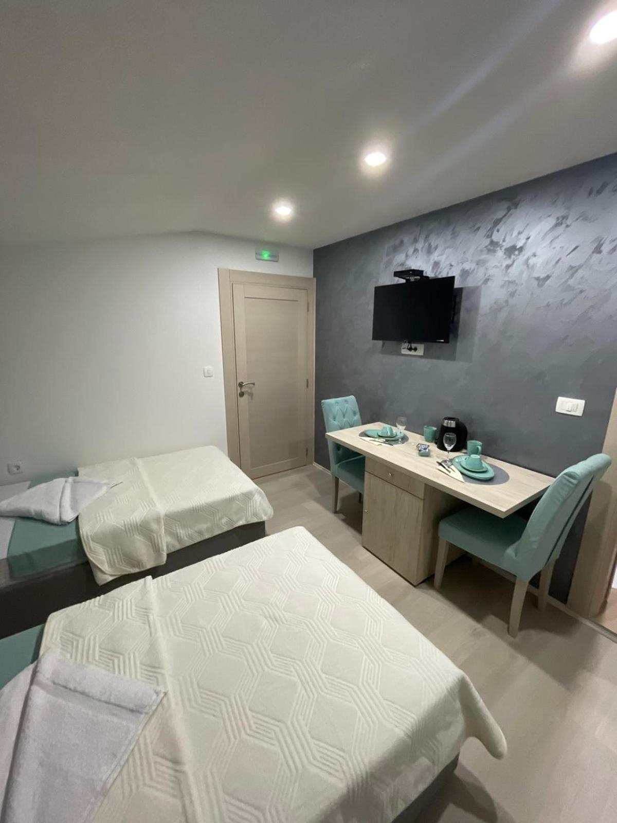 Apartments Zejak Mitrovici  ภายนอก รูปภาพ
