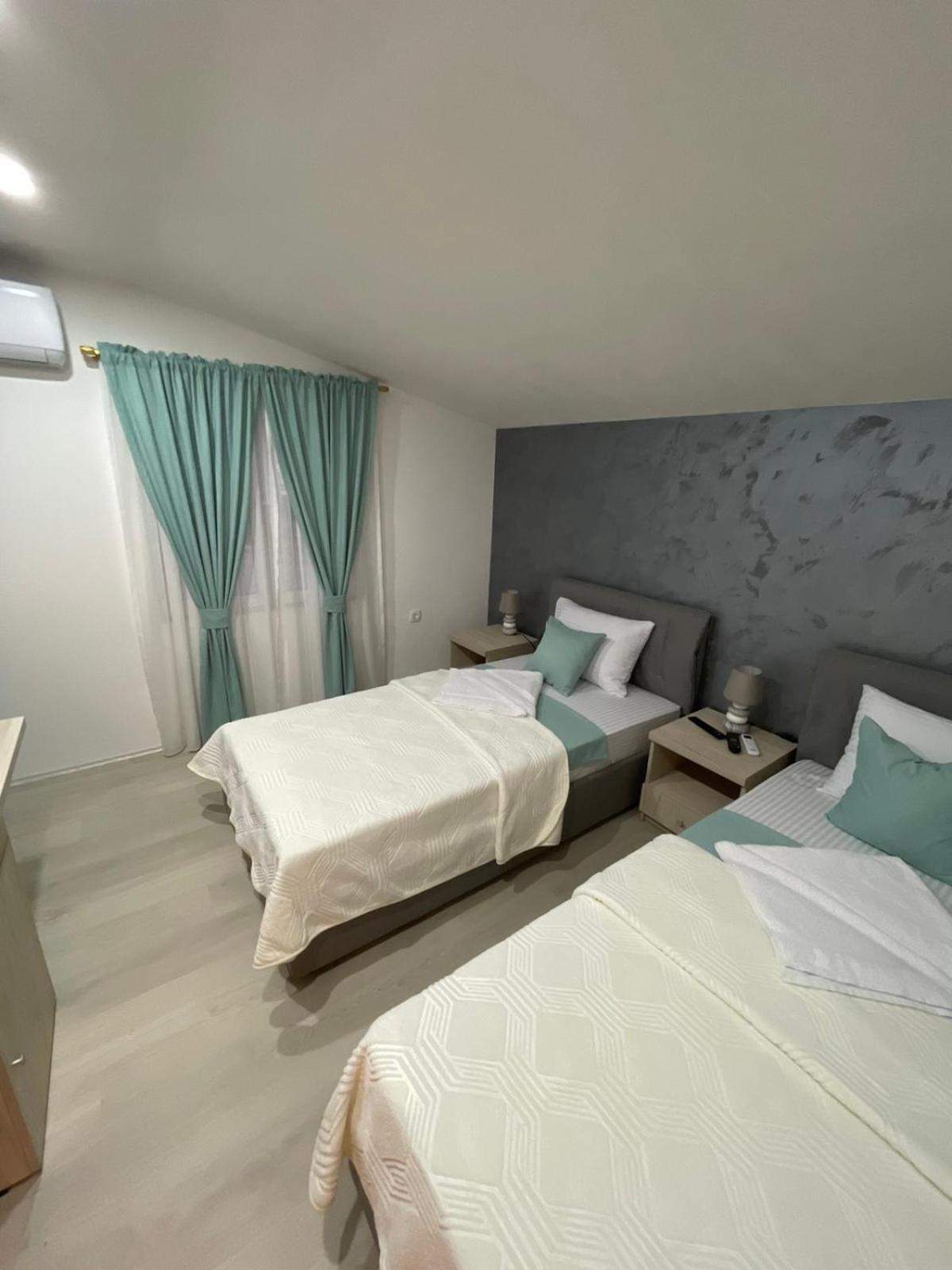 Apartments Zejak Mitrovici  ภายนอก รูปภาพ