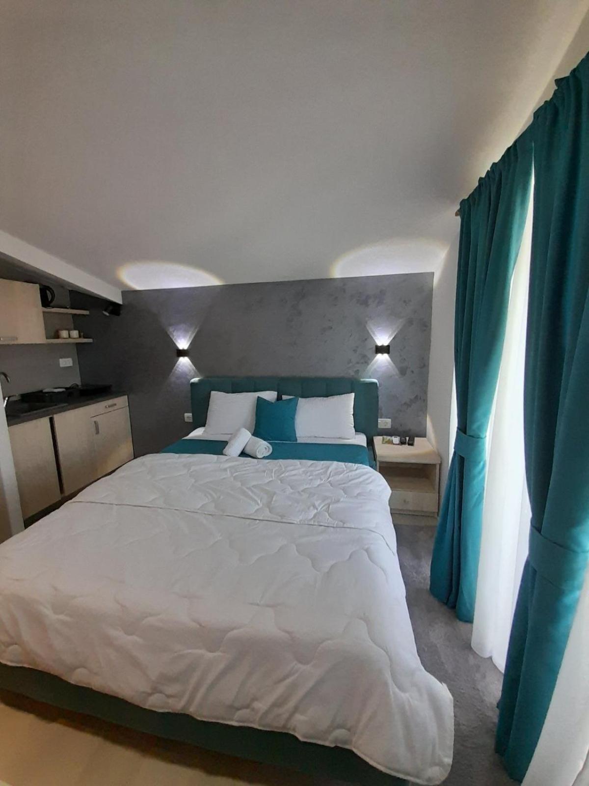 Apartments Zejak Mitrovici  ภายนอก รูปภาพ